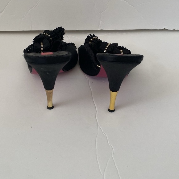 Betsey Johnson Satin Black Peep Toe Mules Heels size 7 M - Picture 6 of 9